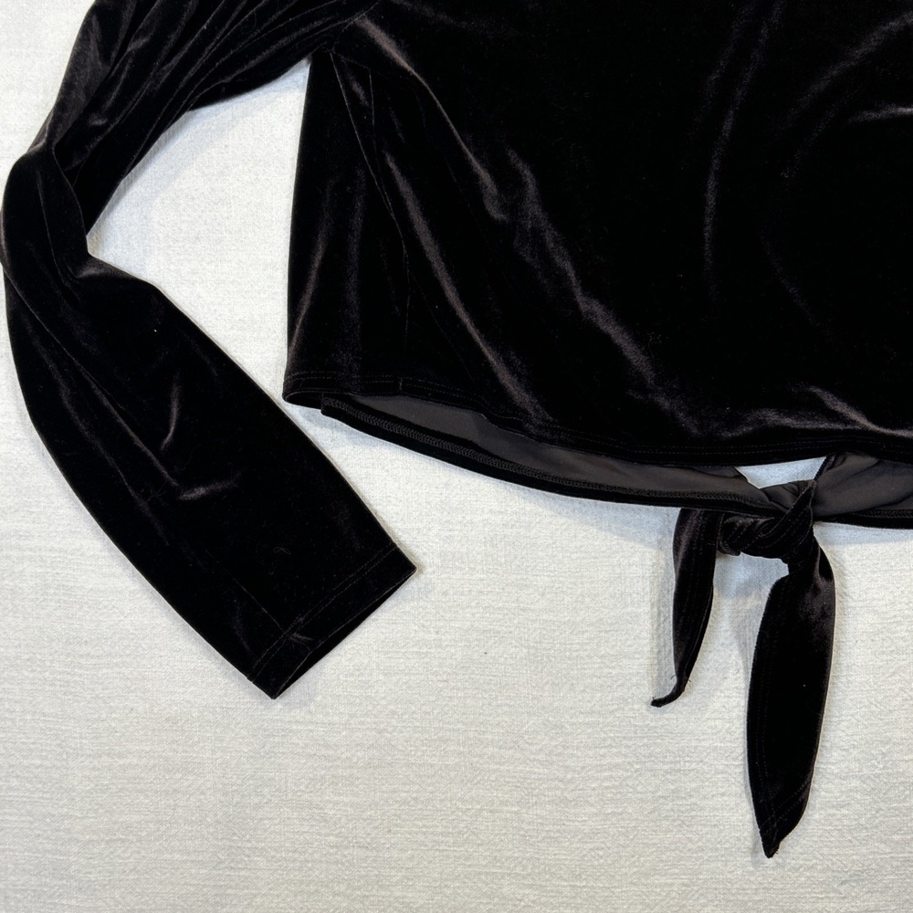 Ninety‎ Women's Cropped Wrap Cardigan Velvet Purple/Black Size XL Sequin Accent - Picture 11 of 12